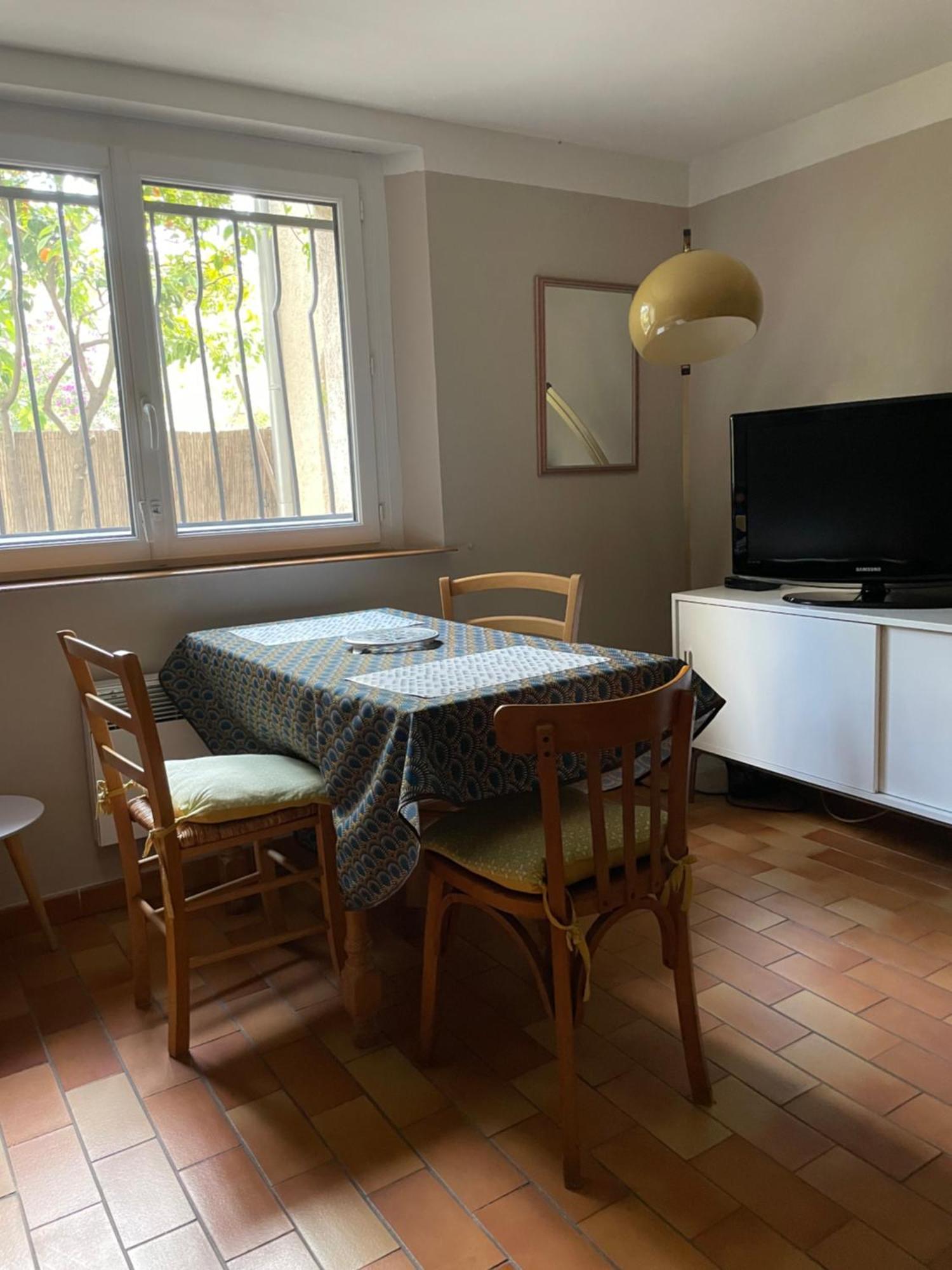 Fréjus 2 Appartements Calmes מראה חיצוני תמונה